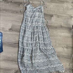 Billabong grey & white patterned dress